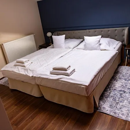 Tarnoca Kuria Bed & Breakfast 4*