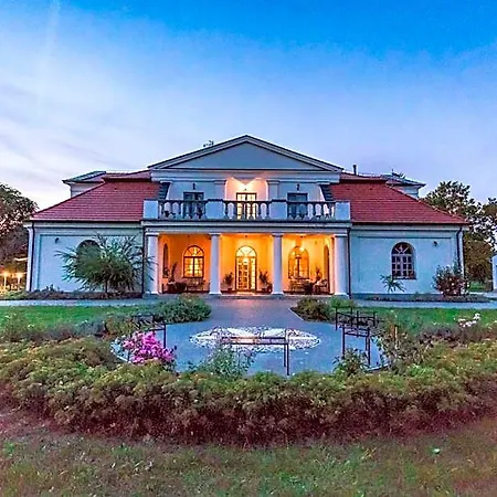 Bed & Breakfast Tarnoca Kuria Soponya