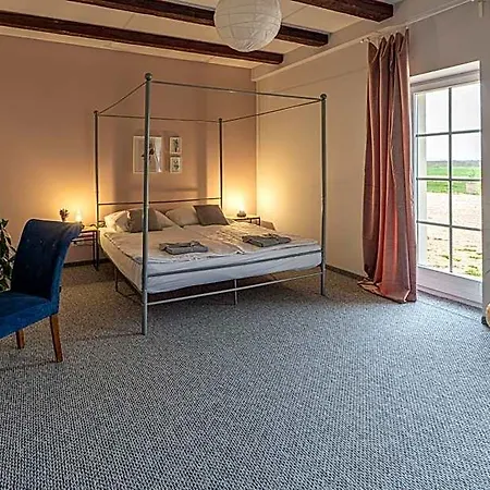 Tarnoca Kuria Bed & Breakfast Soponya