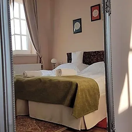 Tarnoca Kuria Bed & Breakfast 4*