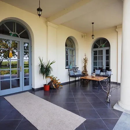 Tarnoca Kuria Bed & Breakfast 4*