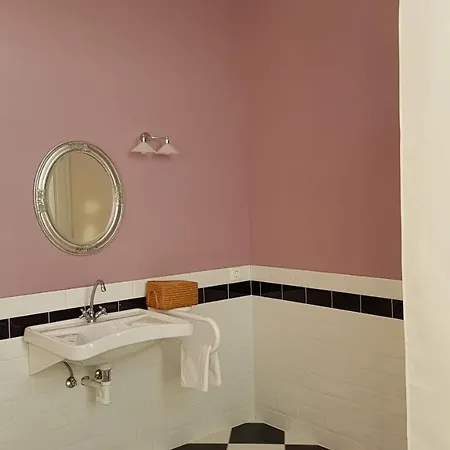 Tarnóca Kúria Soponya