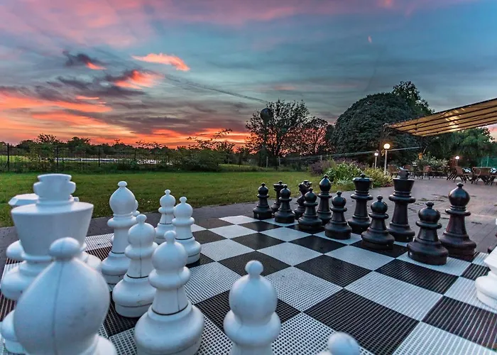 Tarnoca Kuria Couette-café