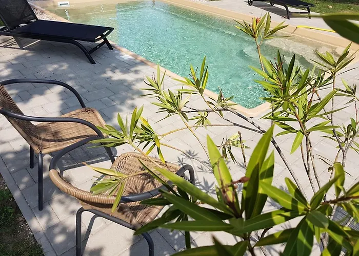 Tarnoca Kuria Couette-café 3*